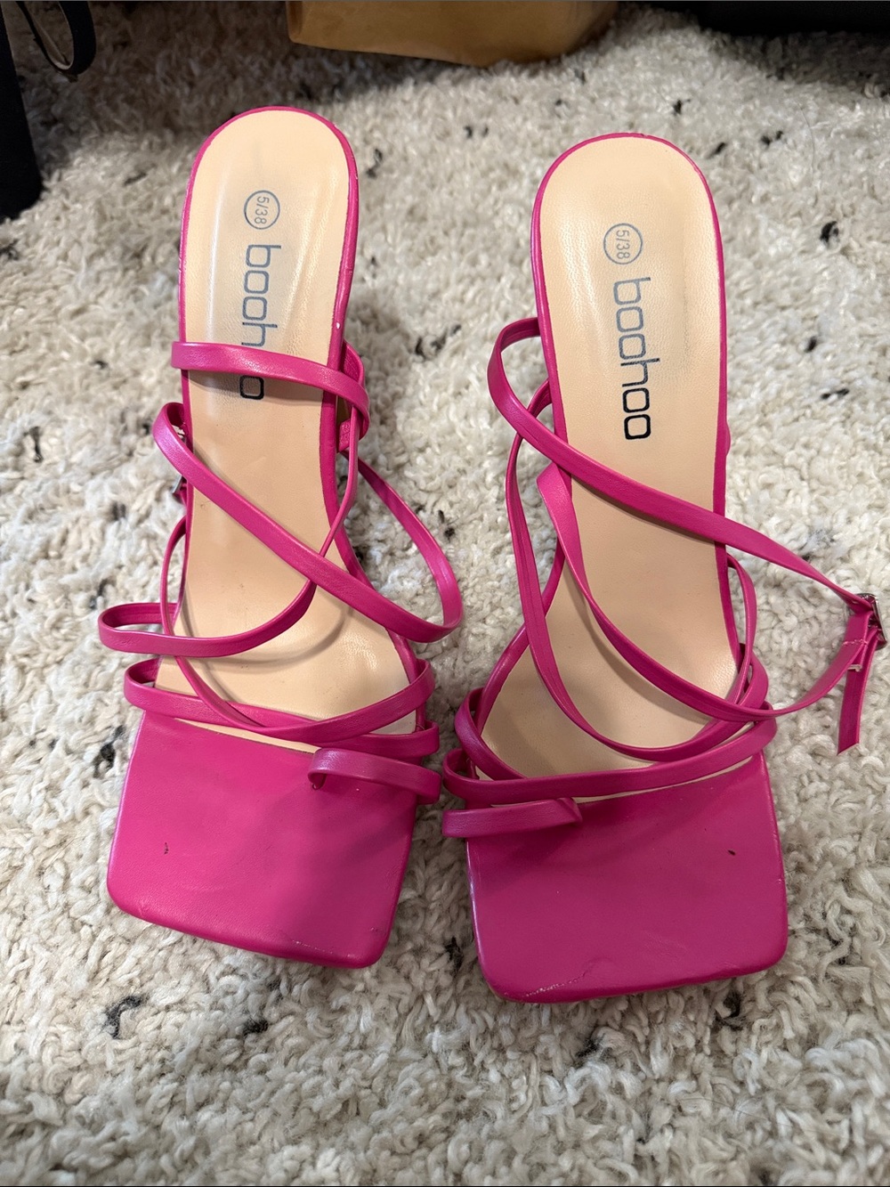 boohoo Fuchsia Strappy Square-Toe Heeled Sandals